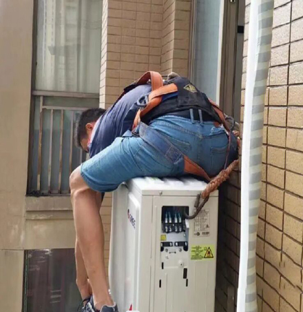 仁布空调移机